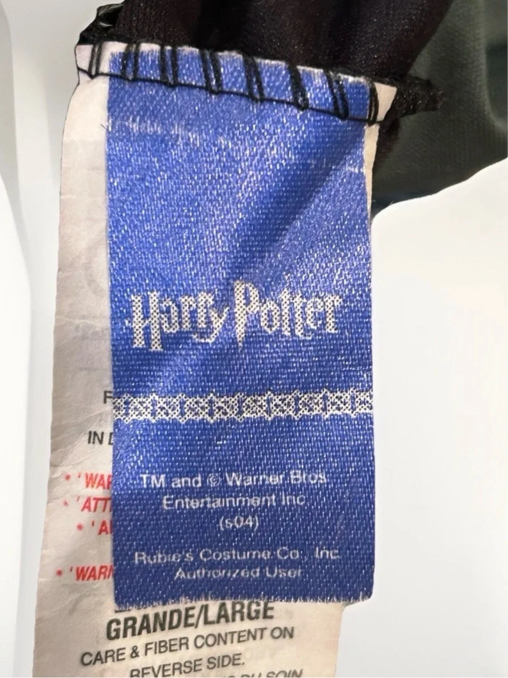 Vintage (2004) Harry Potter by Rubie’s Black Hooded Slytherin Crest Cloak - CH L - Picture 3 of 4